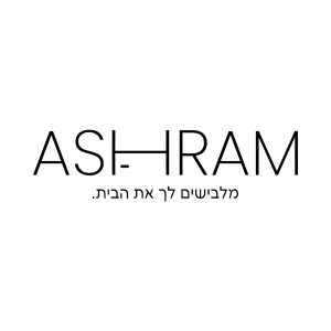 לוגו המותג Ashram בפרחי תבור